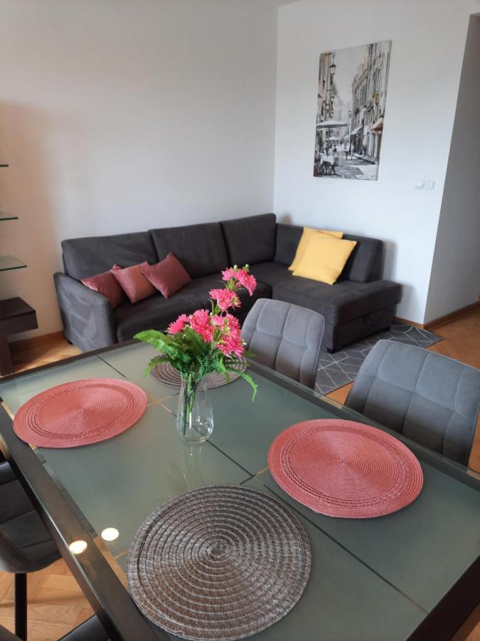 Apartamento Sloneczny Apartament Bluszczanska Varsovia Exterior foto